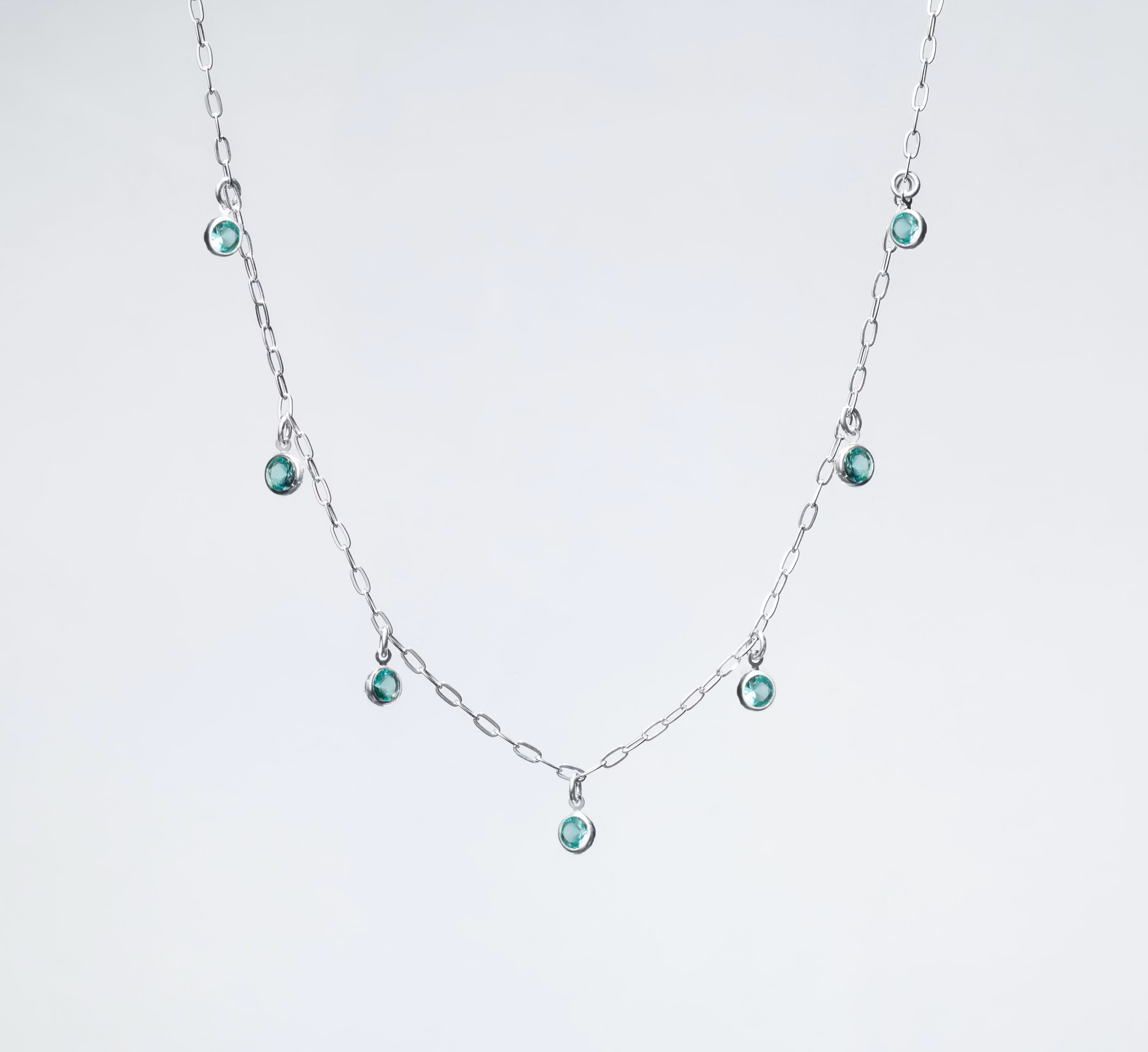 A "DROP" SILVER NECKLACE WITH ROCK CRYSTAL PENDANT